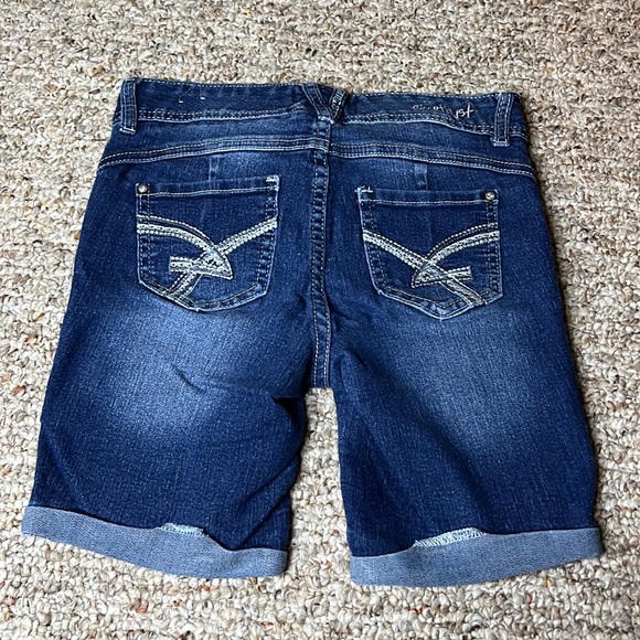 Body Con Jeans, Dark Jeans Short, Size:1 - Picture 2 of 4